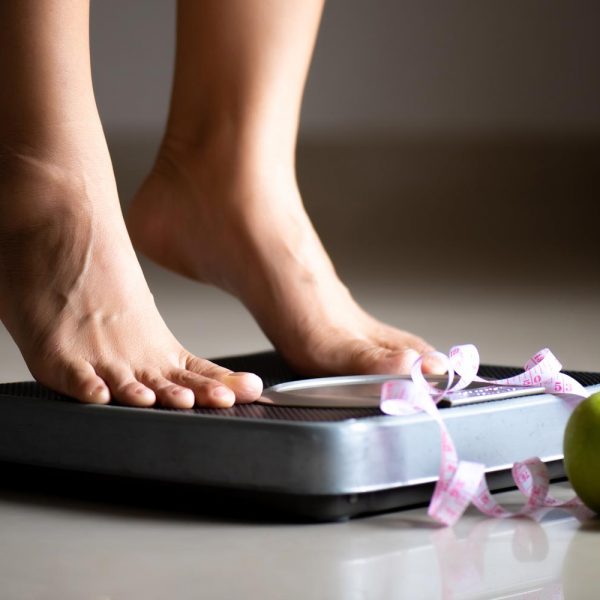 Dlaczego nie mogę schudnąć mimo diety i ćwiczeń? Jakie badania wykonać?